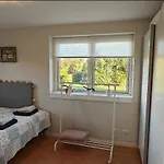 Charming In A Cozy In Apartment *