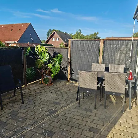 Charming In A Cozy In Apartman Stege