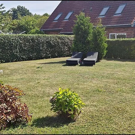 Charming In A Cozy In Apartman Stege