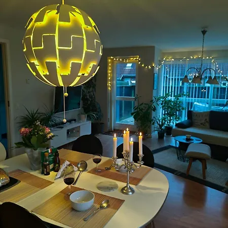 Charming In A Cozy In Apartment Stege